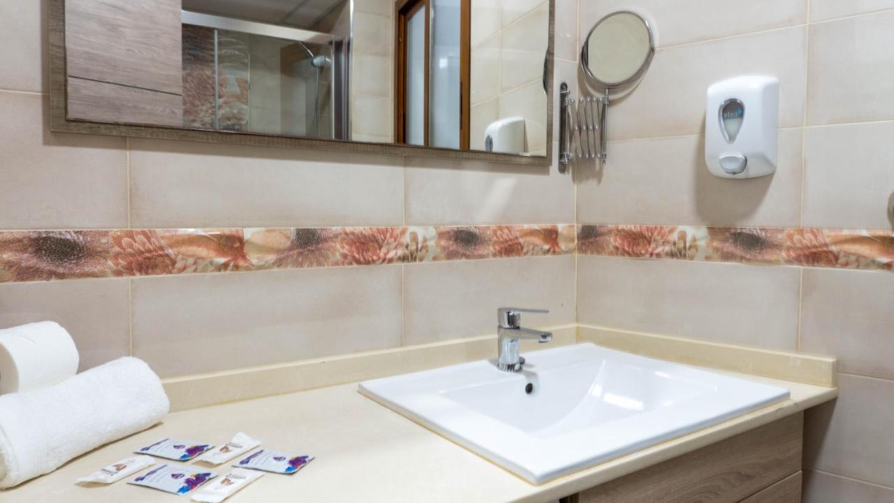 San Juan Apartment Malaga Center Bagian luar foto